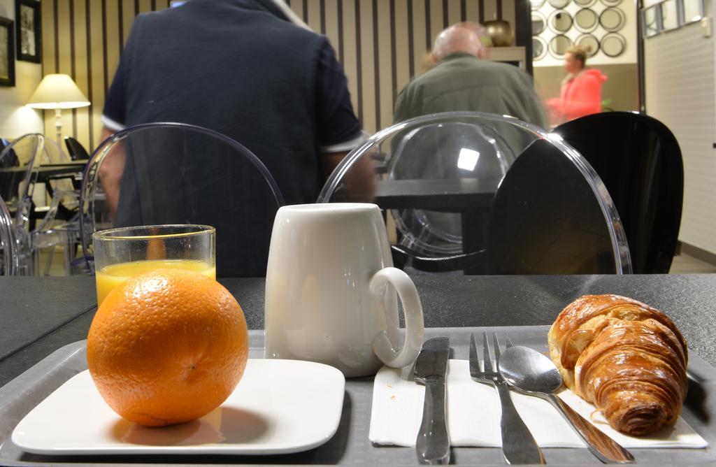 Hotel Kyriad Brive Ouest Zewnętrze zdjęcie