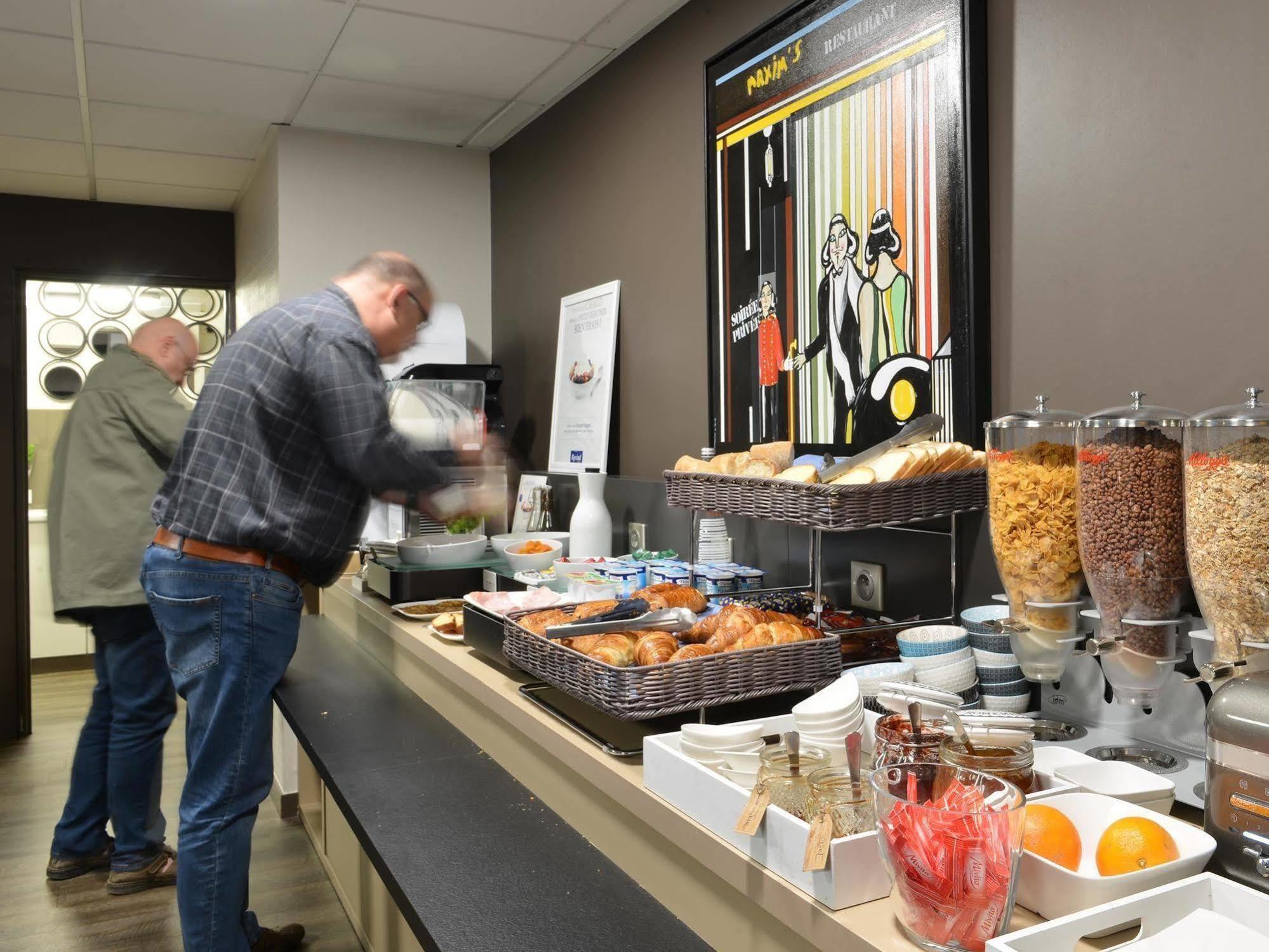 Hotel Kyriad Brive Ouest Zewnętrze zdjęcie